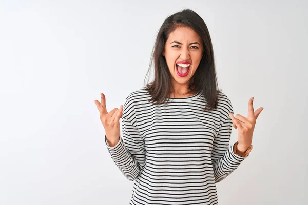 Jonge Mooie Chinese Vrouw Draagt Gestreepte Shirt Staan Geïsoleerde Witte — Stockfoto