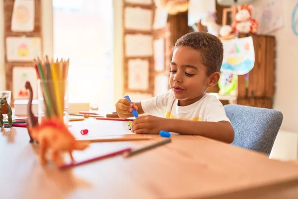 Beautiful African American Toddler Sitting Painting Car Toy Using Marker — ストック写真