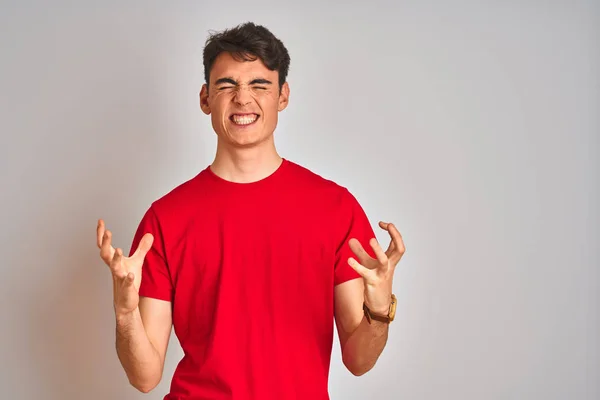 Menino Adolescente Vestindo Camiseta Vermelha Sobre Fundo Isolado Branco Celebrando — Fotografia de Stock