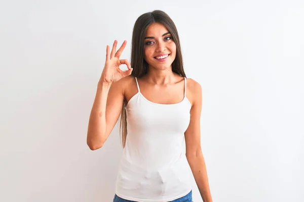 Mulher Bonita Nova Vestindo Shirt Casual Sobre Fundo Branco Isolado — Fotografia de Stock