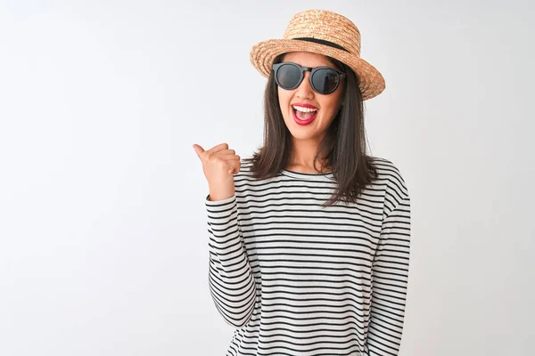 Chinese Woman Wearing Striped Shirt Hat Sunglasses Standing Isolated White — ストック写真