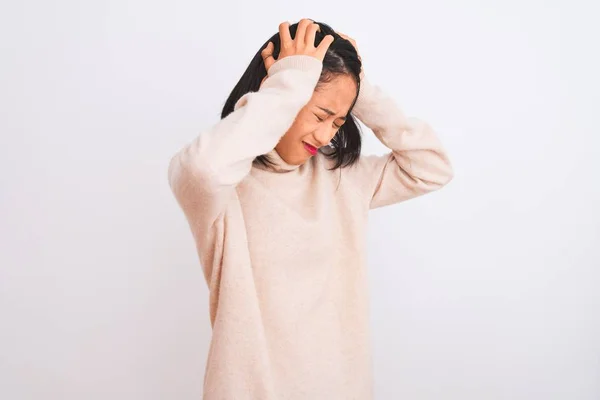 Young Chinese Woman Wearing Turtleneck Sweater Standing Isolated White Background — Stok fotoğraf
