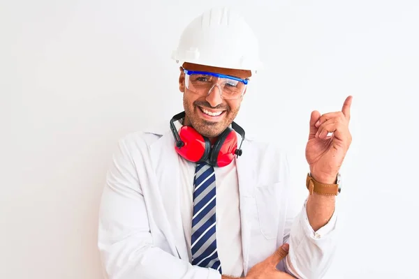 Jonge Chemicus Met Veiligheidshelm Koptelefoon Geïsoleerde Achtergrond Met Een Grote — Stockfoto