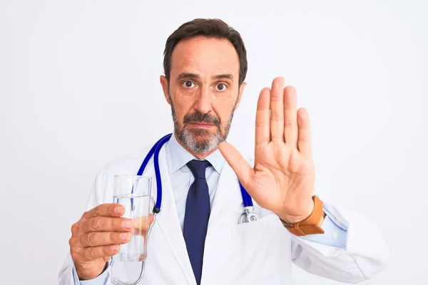 Dokter Pria Dengan Stetoskop — Stok Foto