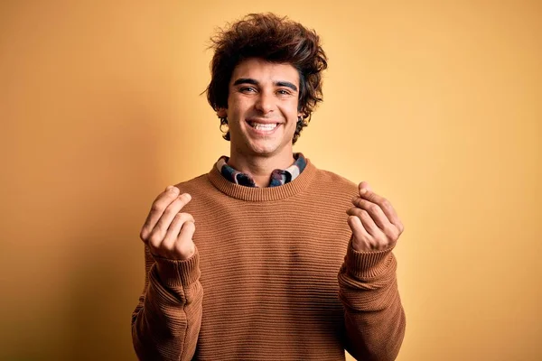 Young Handsome Man Wearing Casual Shirt Sweater Isolated Yellow Background — Stock Photo, Image