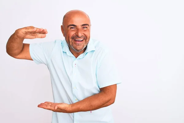 Hombre Guapo Mediana Edad Con Camisa Casual Pie Sobre Fondo — Foto de Stock