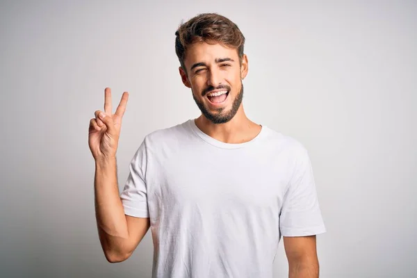 Young Handsome Man Beard Wearing Casual Shirt Standing White Background — Stok fotoğraf