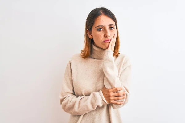 Beautiful Redhead Woman Wearing Winter Turtleneck Sweater Isolated Background Thinking — Stock Photo, Image