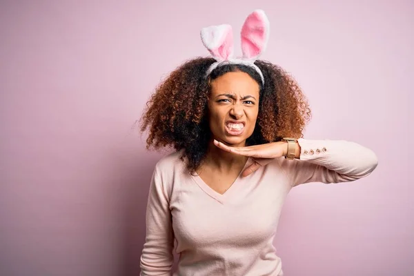 Young African American Woman Afro Hair Wearing Bunny Ears Pink — 图库照片