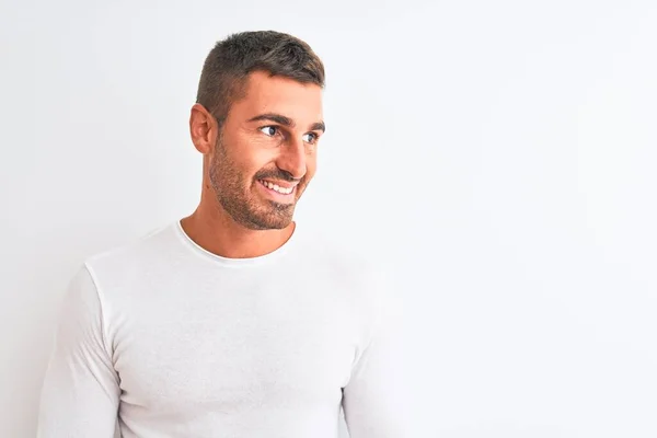 Homem Bonito Jovem Vestindo Camisa Branca Sobre Fundo Isolado Olhando — Fotografia de Stock