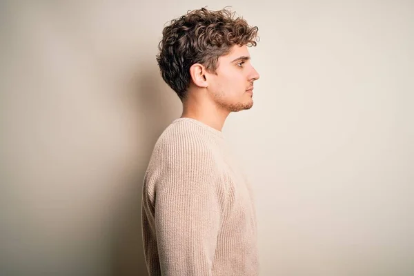 Young Blond Handsome Man Curly Hair Wearing Casual Sweater White — Stok fotoğraf