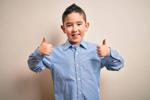 Jeune Garçon Enfant Portant Chemise Élégante Debout Sur Fond Isolé — Photo