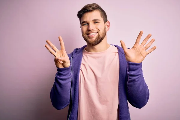 Young Blond Man Beard Blue Eyes Wearing Purple Sweatshirt Pink — Stock Photo, Image