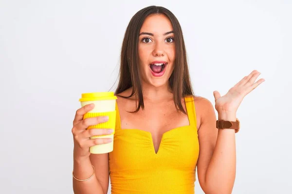 Young Beautiful Girl Drinking Paper Glass Take Away Coffee Isolated — ストック写真