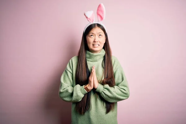 Young Asian Woman Wearing Cute Easter Bunny Ears Pink Background — Stock Photo, Image