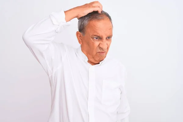 Hombre Pelo Gris Senior Con Camisa Elegante Pie Sobre Fondo —  Fotos de Stock