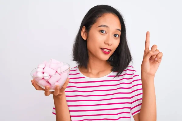 Beautiful Chinese Woman Holding Bowl Marshmallows Isolated White Background Surprised — Stock Photo, Image