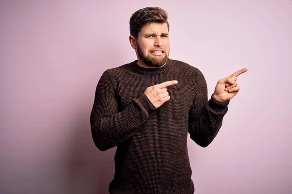 Jonge Blonde Man Met Baard Blauwe Ogen Dragen Casual Trui — Stockfoto