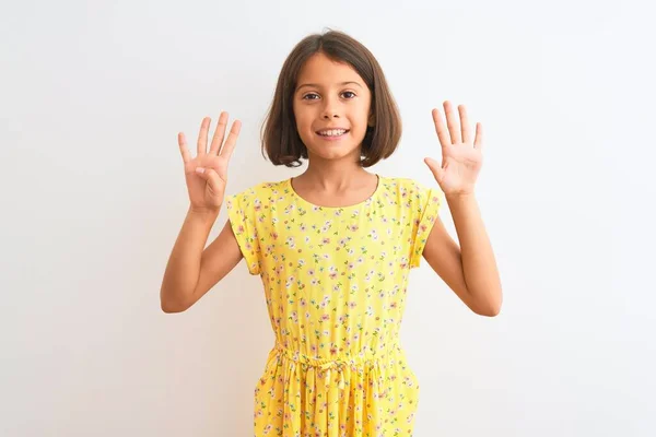 Junges Schönes Mädchen Mit Gelbem Blumenkleid Das Vor Isoliertem Weißem — Stockfoto