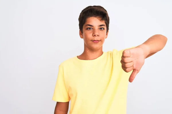 Menino Adolescente Bonito Sobre Fundo Isolado Branco Olhando Infeliz Irritado — Fotografia de Stock