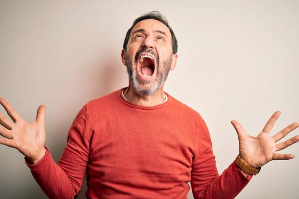 Homem Hoary Meia Idade Vestindo Camisola Laranja Casual Sobre Fundo — Fotografia de Stock