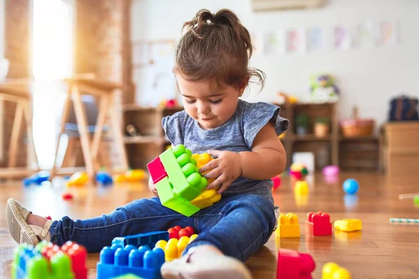 Beautiful Toddler Sitting Floor Playing Building Blocks Toys Kindergarten — Stock Photo, Image