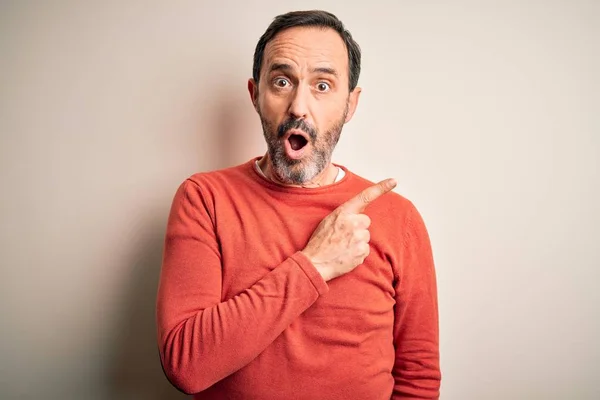 Middle Age Hoary Man Wearing Casual Orange Sweater Standing Isolated — Stock Photo, Image