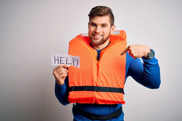 Young Blond Man Beard Blue Eyes Wearing Lifejacket Holding Paper — Stock Photo, Image