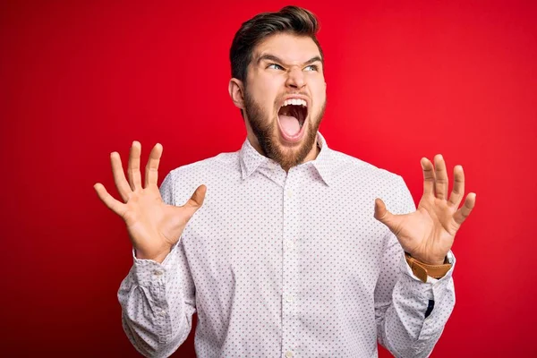 Young Blond Businessman Beard Blue Eyes Wearing Elegant Shirt Red — Stock Photo, Image