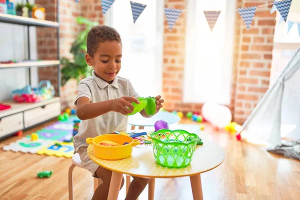 Beautiful African American Toddler Playing Plastic Food Cutlery Toy Kindergarten — Stockfoto