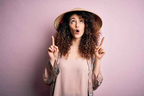 Young Beautiful Woman Curly Hair Piercing Wearing Traditional Asian Conical — Stock Photo, Image