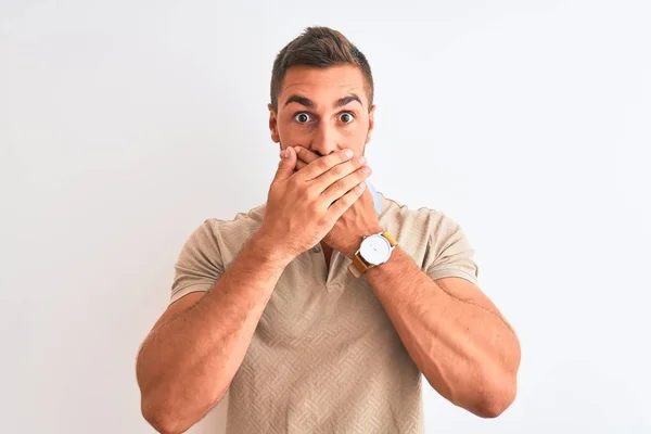 Ein Junger Gutaussehender Mann Elegantem Shirt Vor Isoliertem Hintergrund Schockierte — Stockfoto