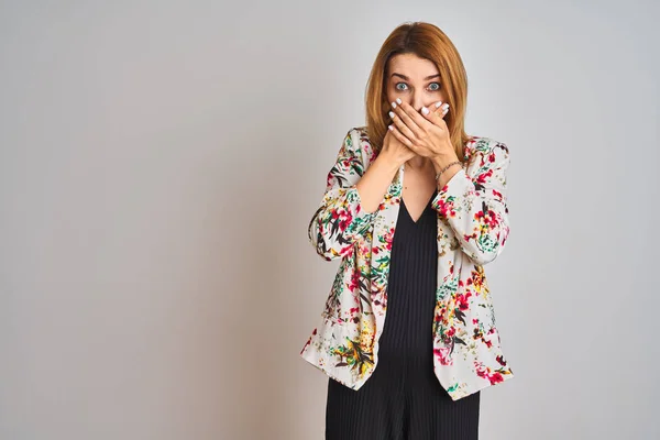 Jovem Mulher Negócios Caucasiana Vestindo Terno Jaqueta Floral Primavera Sobre — Fotografia de Stock
