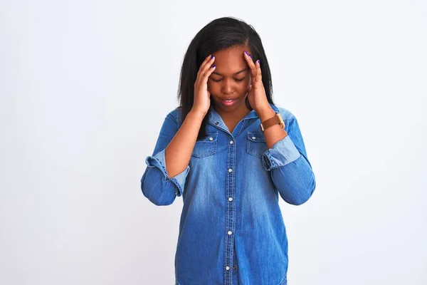 Krásná Mladá Africká Američanka Džínové Bundě Přes Izolované Pozadí Rukou — Stock fotografie