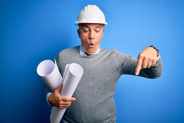 Middle Age Handsome Grey Haired Architect Man Wearing Safety Helmet — Stockfoto