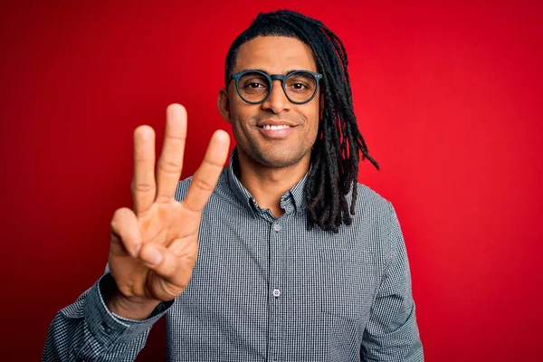 Young Handsome African American Man Dreadlocks Wearing Casual Shirt Glasses — Stok fotoğraf