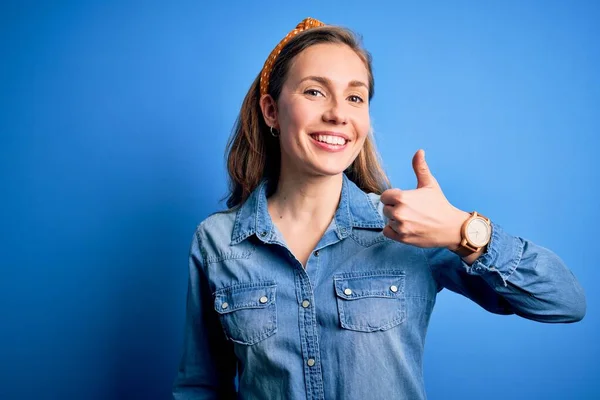 Young Beautiful Blonde Woman Wearing Casual Denim Shirt Diadem Blue — ストック写真