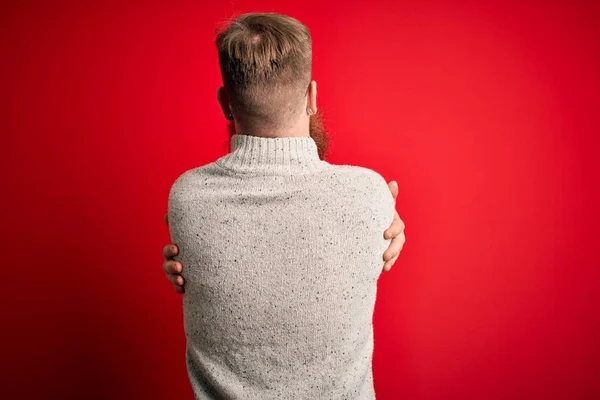 Bonito Irlandês Ruiva Homem Com Barba Vestindo Camisola Casual Óculos — Fotografia de Stock