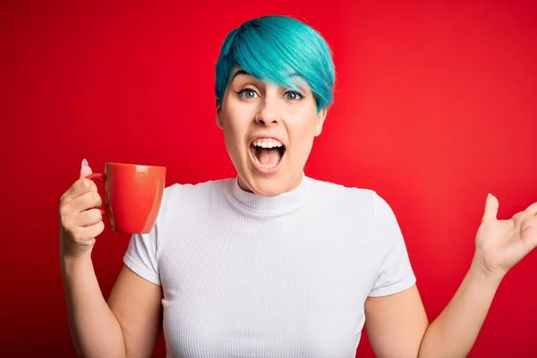 Young Woman Blue Fashion Hair Drinking Cup Coffee Red Isolated — 图库照片