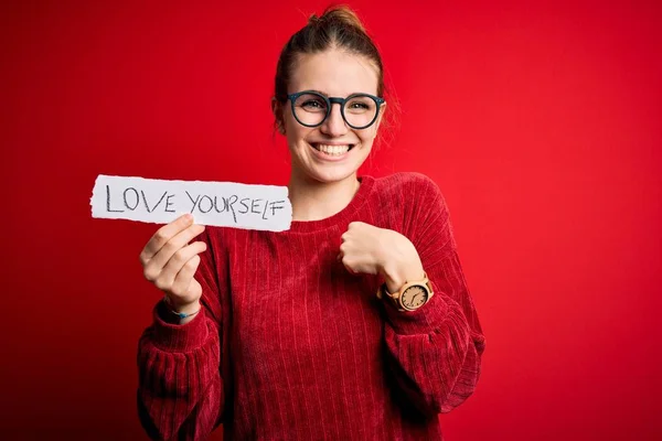 Young Beautiful Redhead Woman Holding Paper Love Yourself Message Surprise — Stock Photo, Image