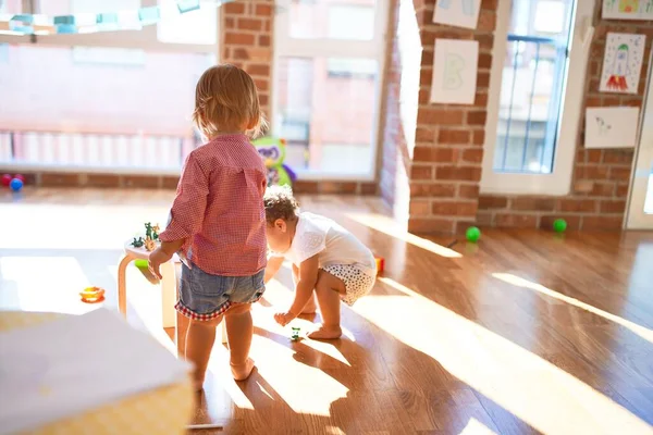 Underbara Småbarn Som Leker Runt Massor Leksaker Dagis — Stockfoto