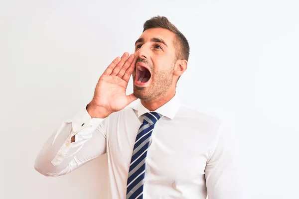 Jonge Knappe Elegante Zakenman Geïsoleerde Achtergrond Schreeuwen Schreeuwen Luid Naar — Stockfoto