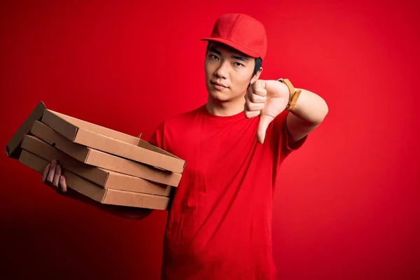 Homem Entrega Chinês Bonito Jovem Segurando Entregar Caixas Com Pizza — Fotografia de Stock