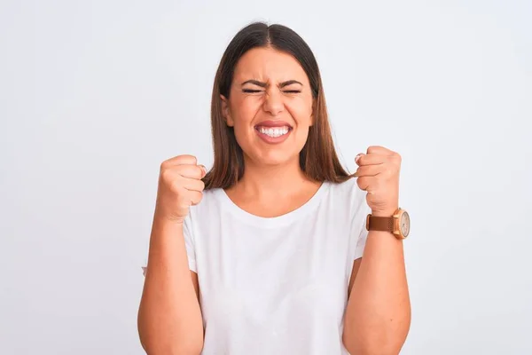 Retrato Una Hermosa Joven Morena Pie Sobre Fondo Blanco Aislado —  Fotos de Stock