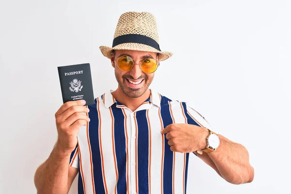 Young Tourtist Man Wearing Summer Hat Holding Usa Passport Isolated — Stock Photo, Image