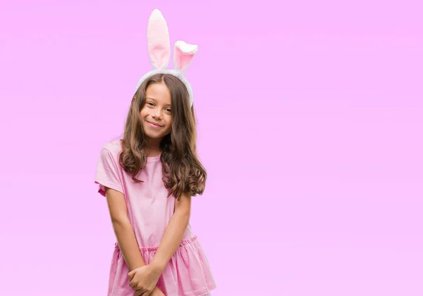 Brunetka Dziewczynka Hiszpanin Sobie Uszy Wielkanoc Królik Szczęśliwy Twarz Stałego — Zdjęcie stockowe