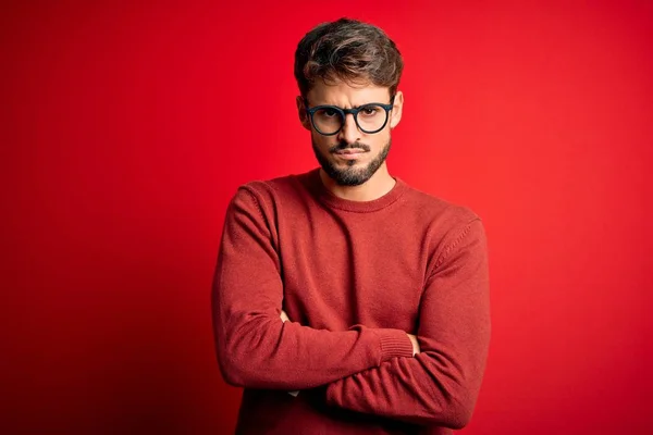 Homem Bonito Jovem Com Barba Vestindo Óculos Suéter Sobre Fundo — Fotografia de Stock