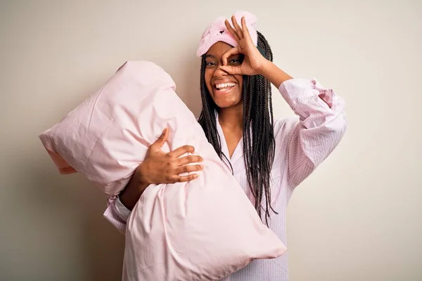 Jeune Femme Afro Américaine Portant Pyjama Masque Pour Les Yeux — Photo