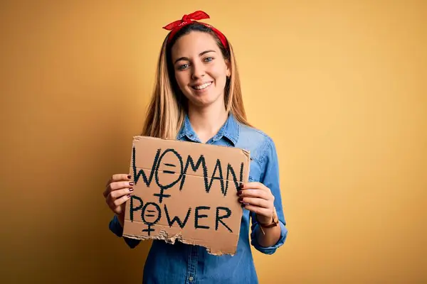 Young Beautiful Blonde Woman Blue Eyes Asking Women Rights Holding — Stock Photo, Image