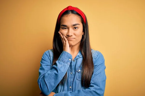 Young Beautiful Asian Woman Wearing Casual Denim Shirt Diadem Yellow — Stockfoto